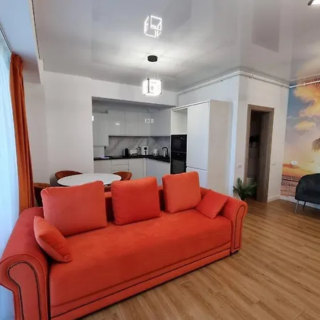 Deluxe Zeus By Signature Promenada *
